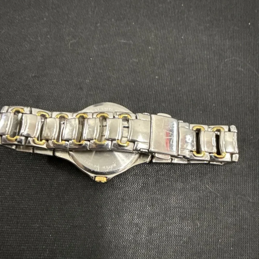 Women's Bulova 98M001 Watch New Battery 29mm Case Mother Of Pearl 5.75 Band (Z5)